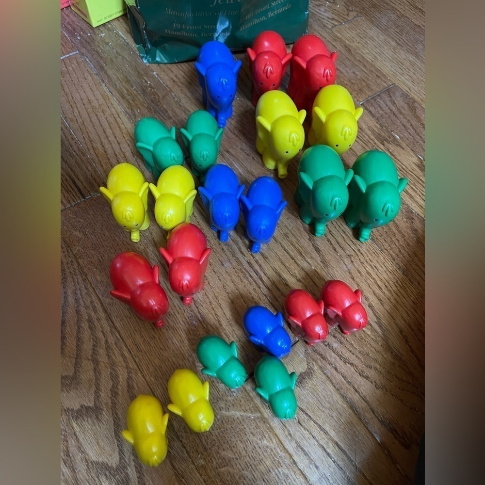 Lakeshore Math Elephants Sort Count Elephants -  22 Pieces - replacement pieces